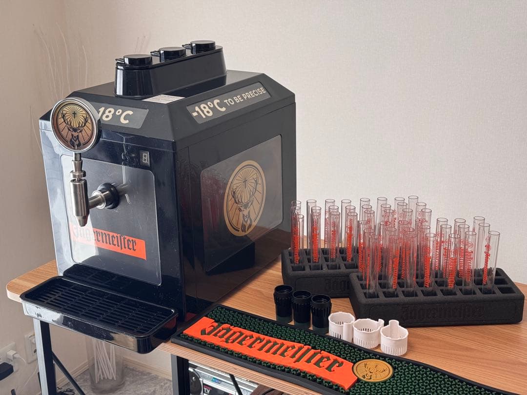 【超希少】イエガーマイスター タップマシーン 3連 サーバー 試験管セット