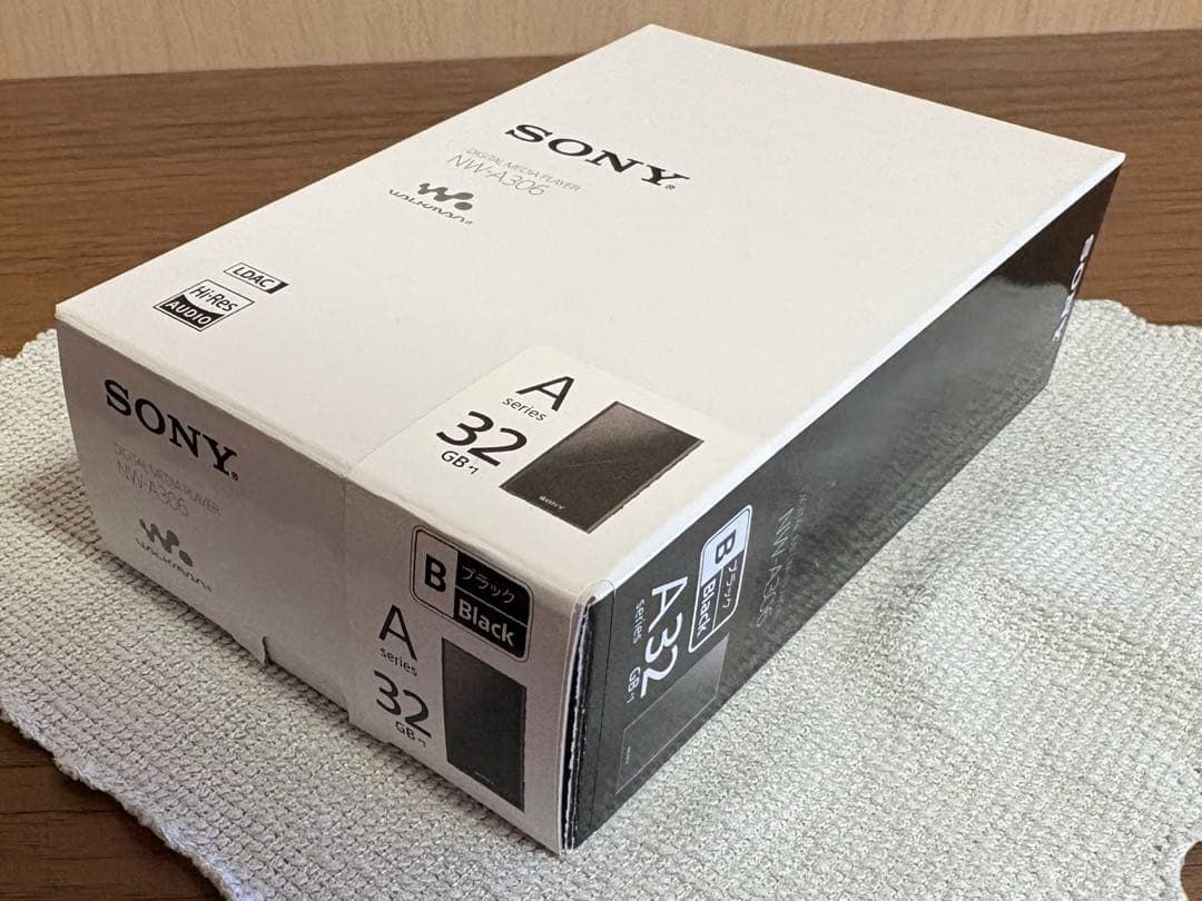 SONY ウォークマン NW-A306 デジタルオーディオプレーヤー　ケース付き