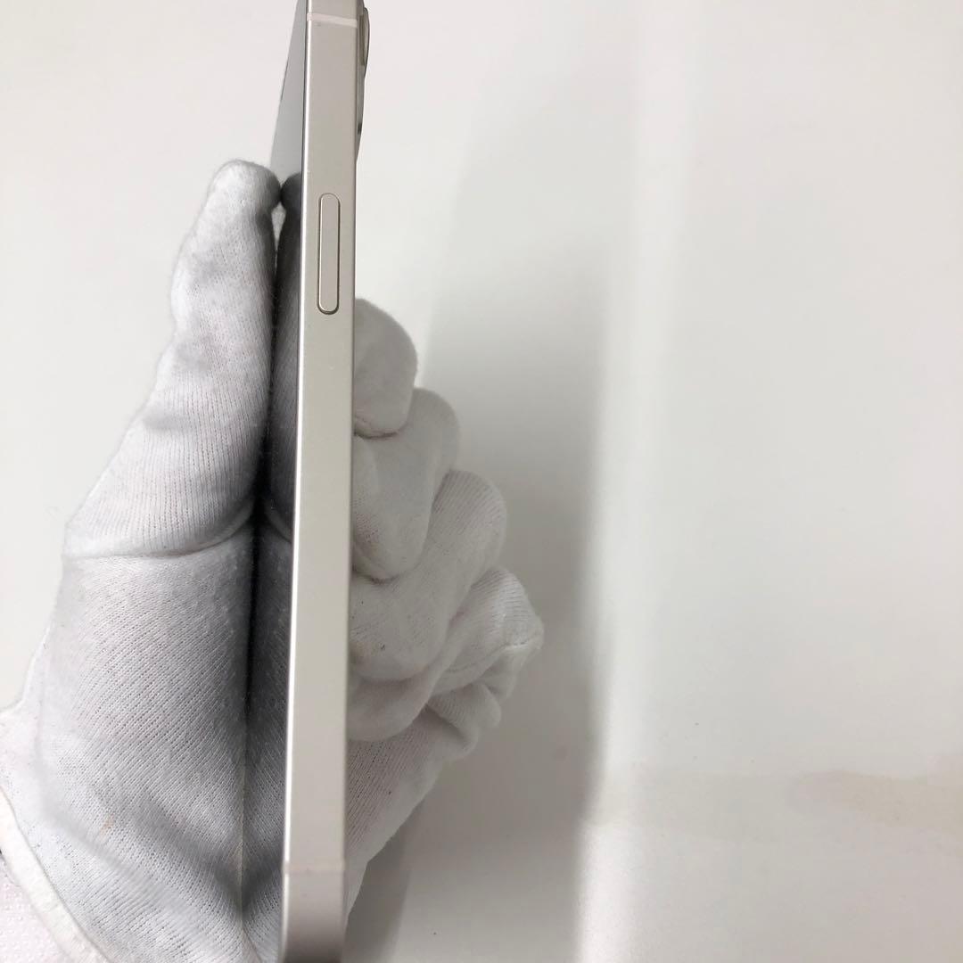 iPhone13 256GBホワイトバッテリー　82%