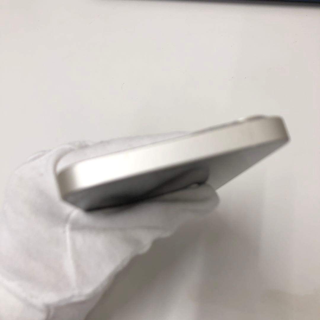 iPhone13 256GBホワイトバッテリー　82%