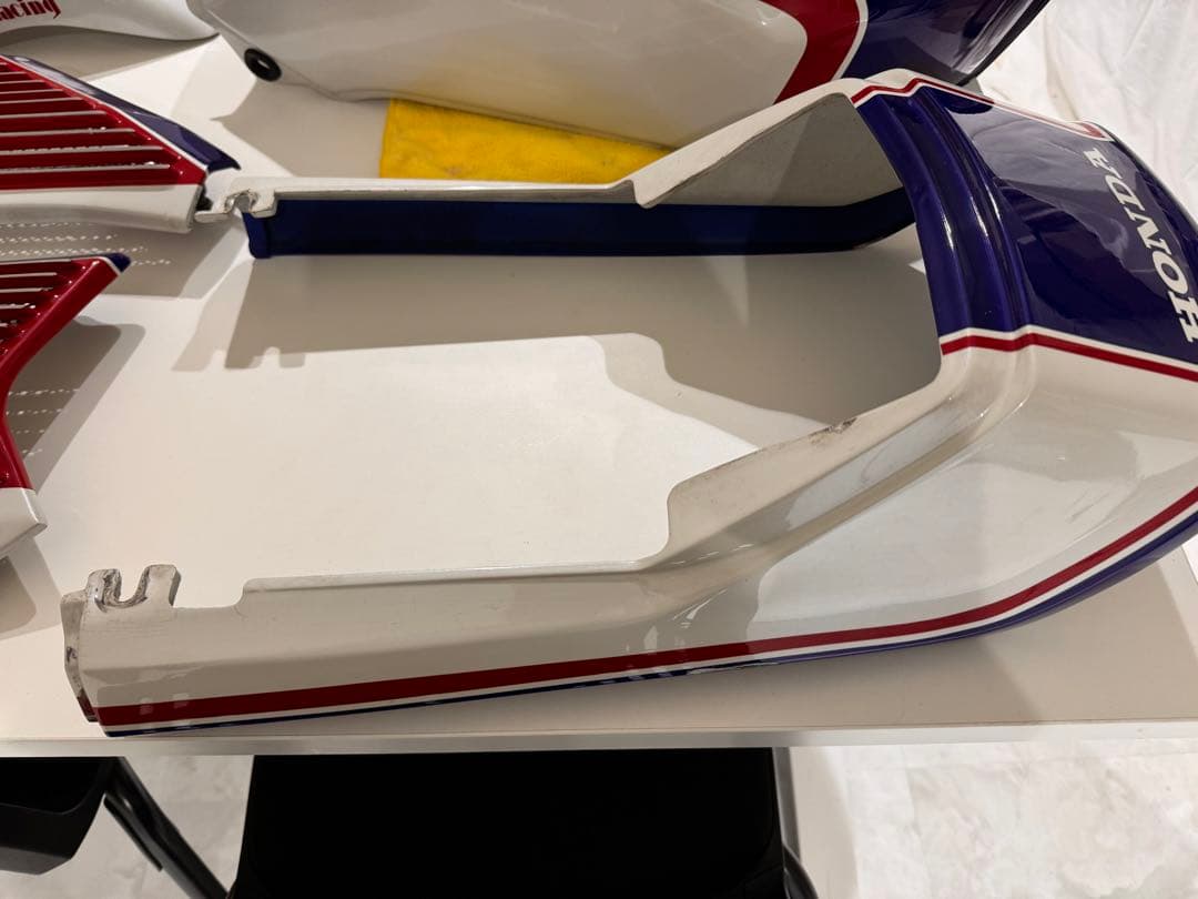 CBX400F 外装セットタンクBEET 1型純正カラー　青白当時物