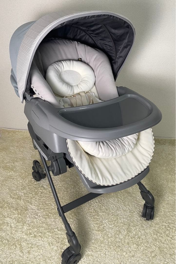 Combiネムリラ オートスウィング電動ハイローチェアハイローベッド