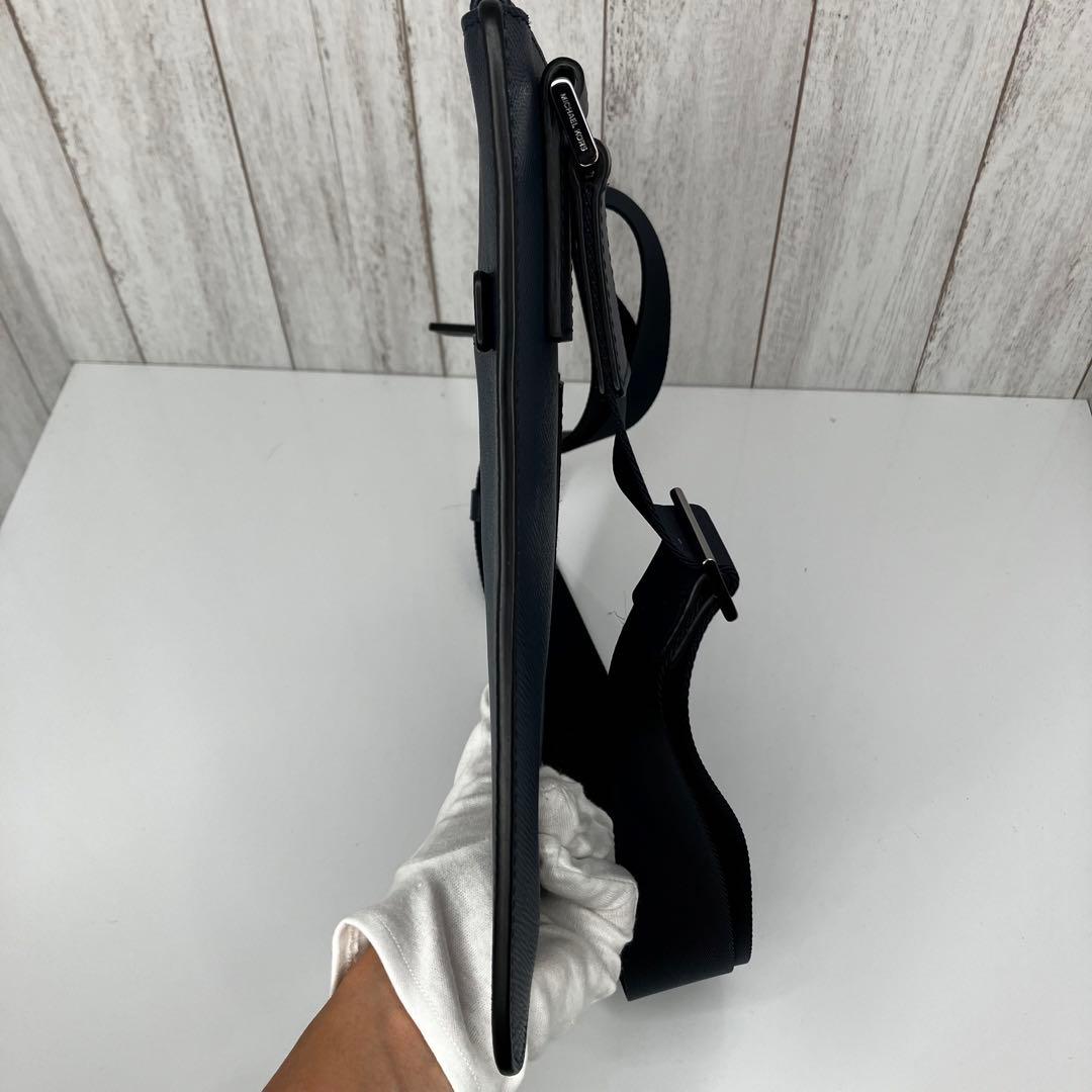 新品タグ付き　マイケルコース ショルダーバッグ メンズ レザー ブラック