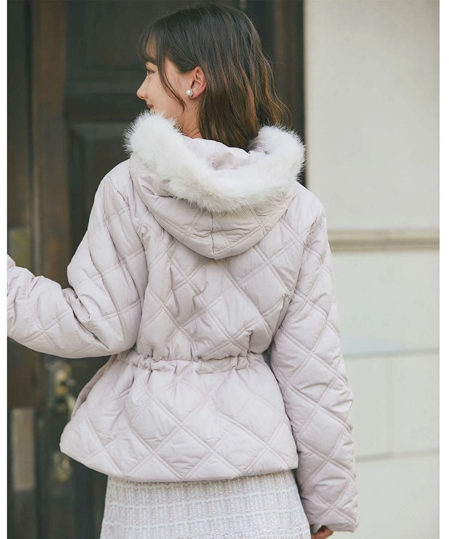 フードファー取り外し可能ドロスト付きキルティングショートコート　新品　未使用