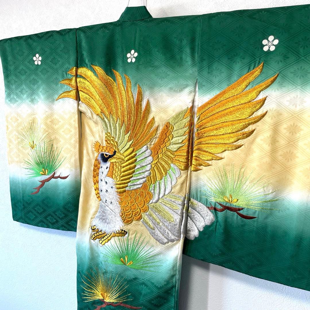 □男児正絹　お宮参り、祝着、産着　鷹総刺繍柄