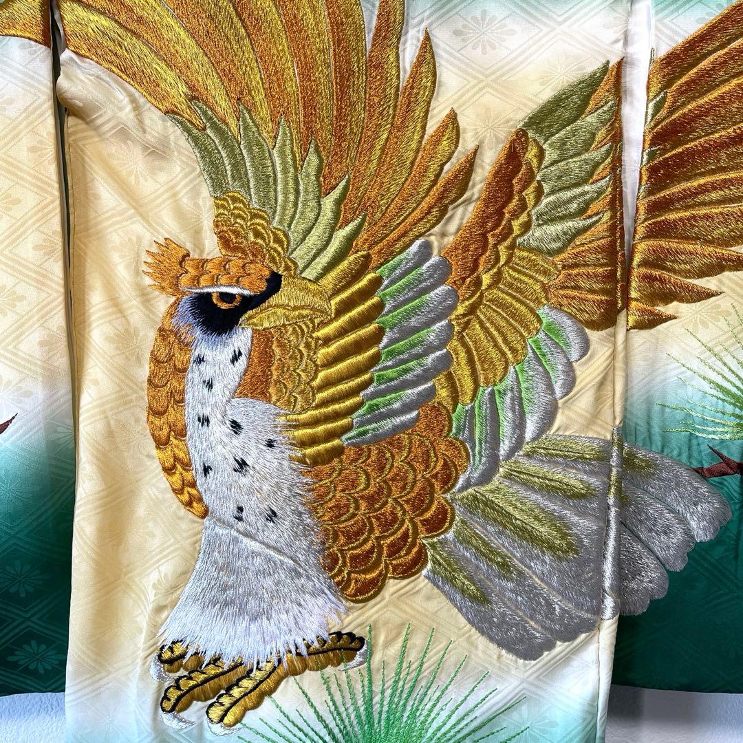 □男児正絹　お宮参り、祝着、産着　鷹総刺繍柄