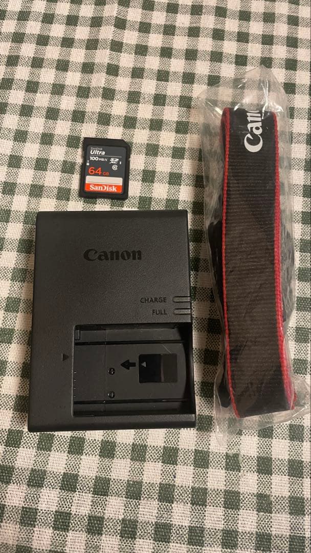 【セール】Canon EOS R50｜4K動画｜YouTube・演奏撮影｜付属品