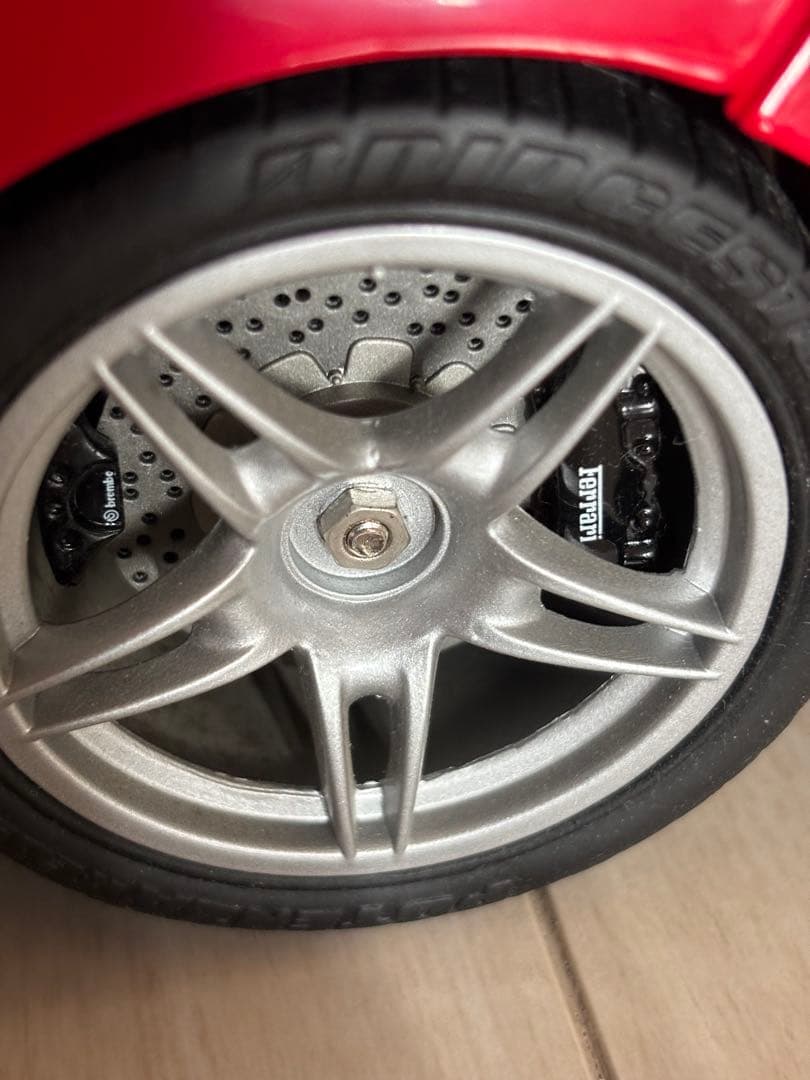 ミスターポン様用。1/10 Ferrari エンツォ 赤 ミニカー