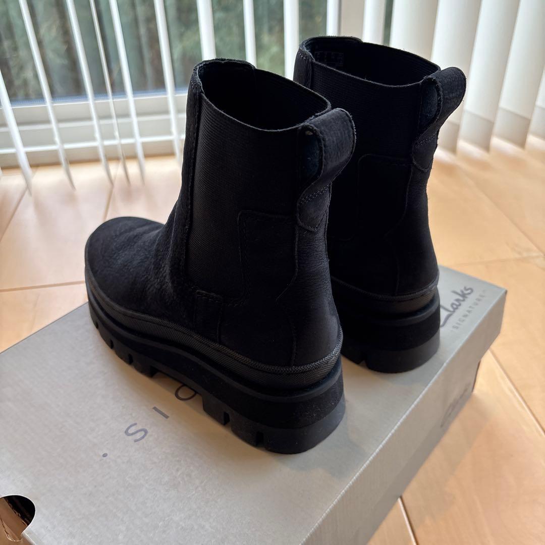 クラークス厚底ブーツ24.5 39ヌバック黒