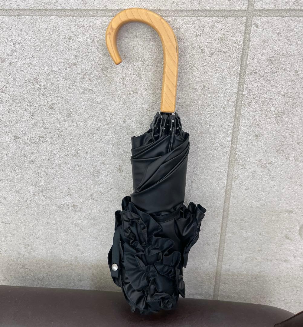 サンバリア100 2段折折りたたみ日傘フリルブラック