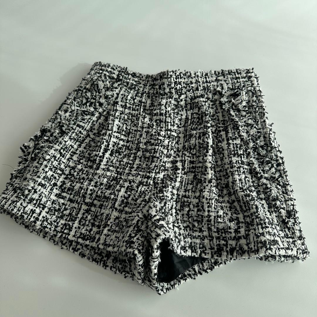 シェリエ　sheller フリンジツイードショートパンツ Mサイズ　ブラック