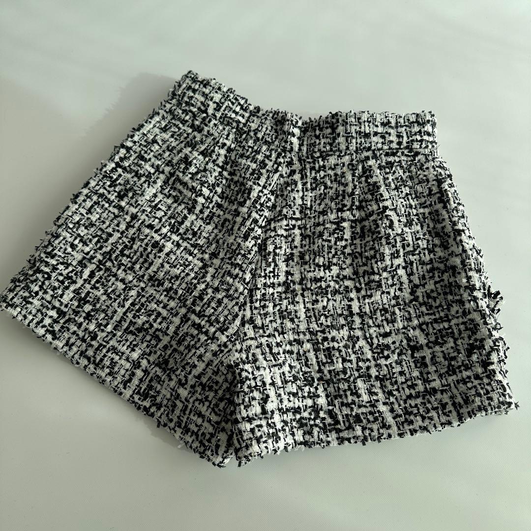 シェリエ　sheller フリンジツイードショートパンツ Mサイズ　ブラック