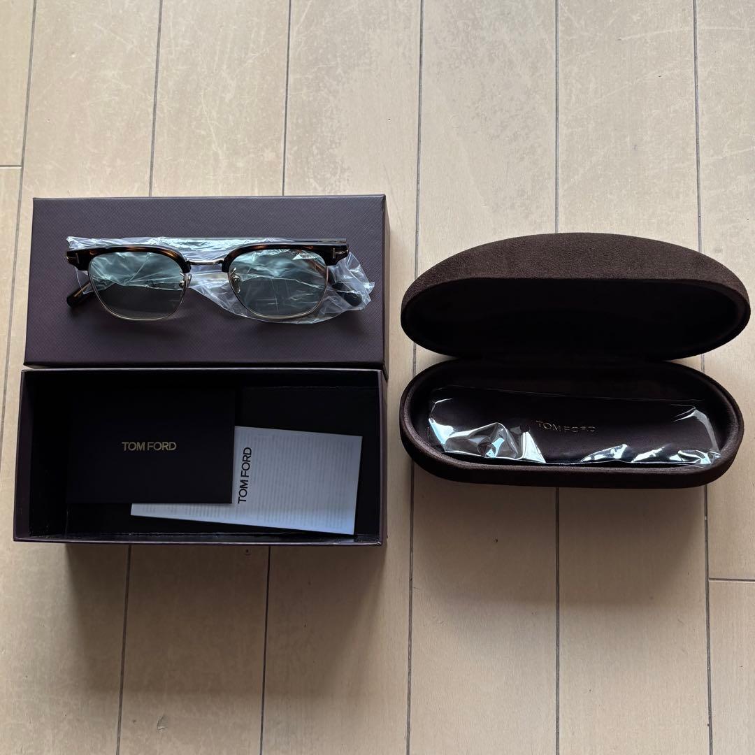 新品 TOM FORD サングラス FT1119-D 52N 47 正規品