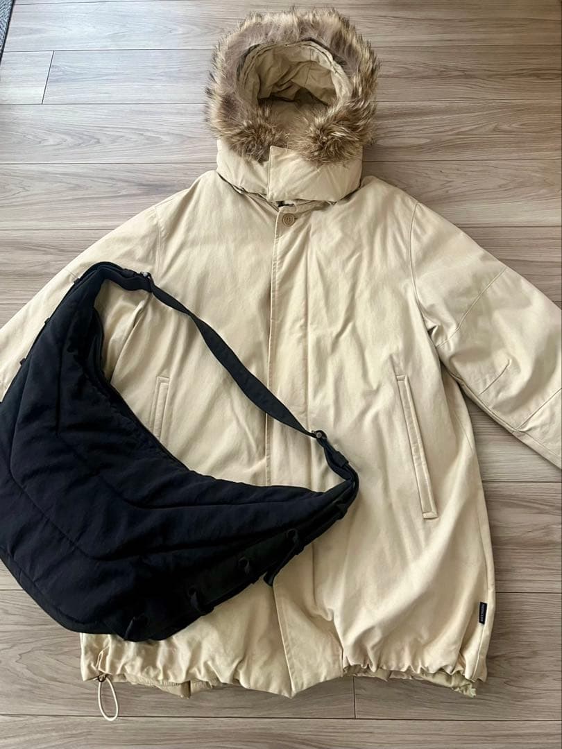 MONCLER ベージュ サイズ 2 L 青タグ コートダウンライナー フード