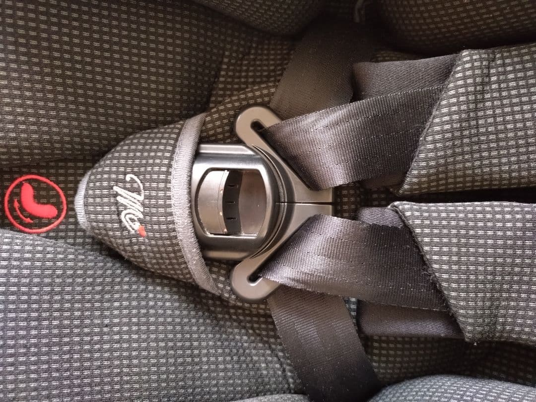 マムズキャリー ターンレジェ ISOFIX チャイルドシート B-900