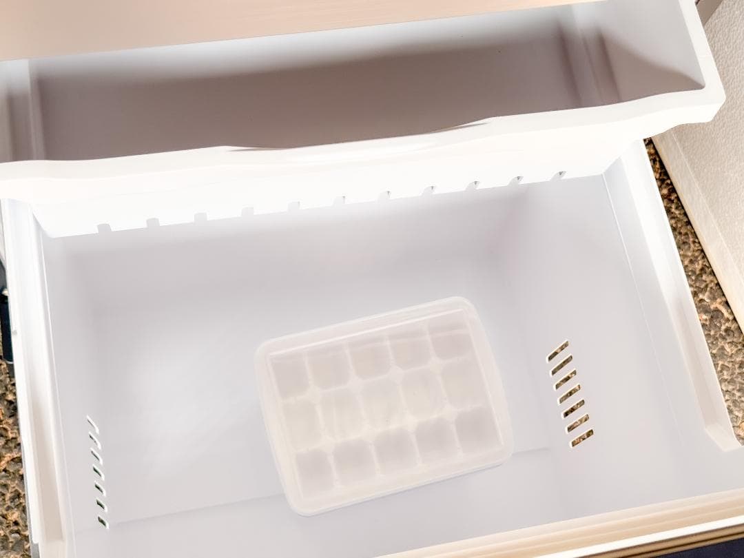 【保証付】日立 3ドア冷蔵庫 R-27V 265L 2024年製 省スペース設計