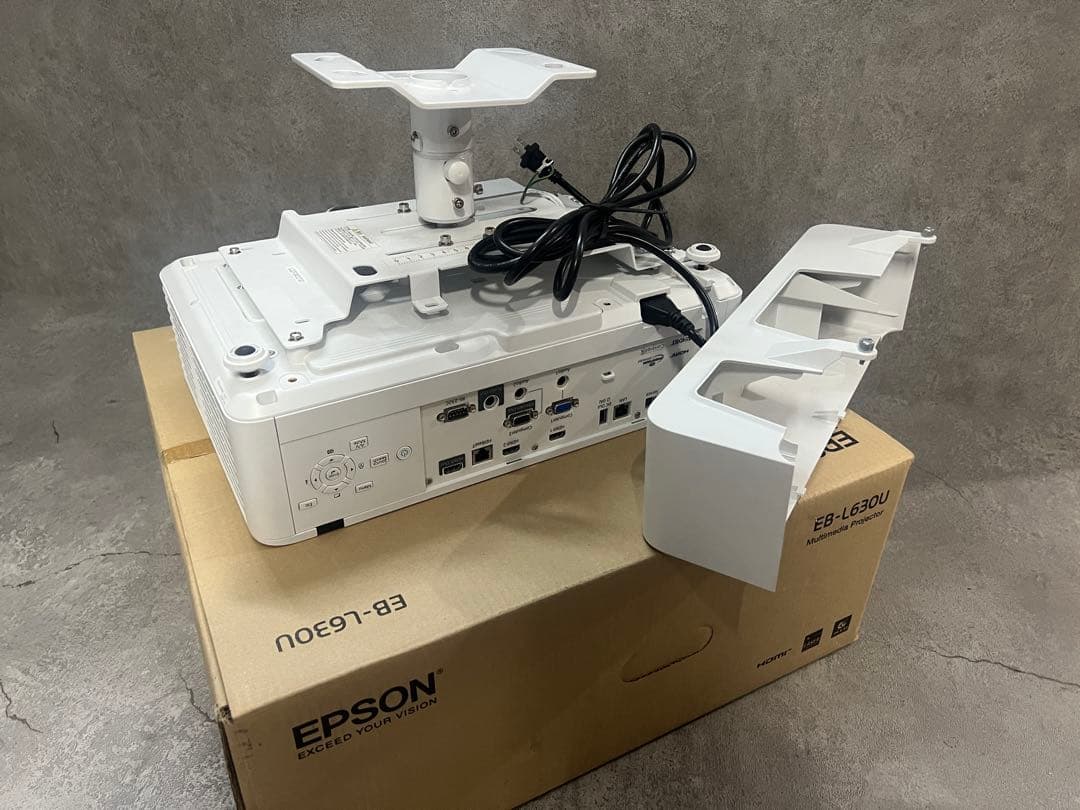 マッピング EPSON EB-L630U プロジェクター 天吊セット 1年使用
