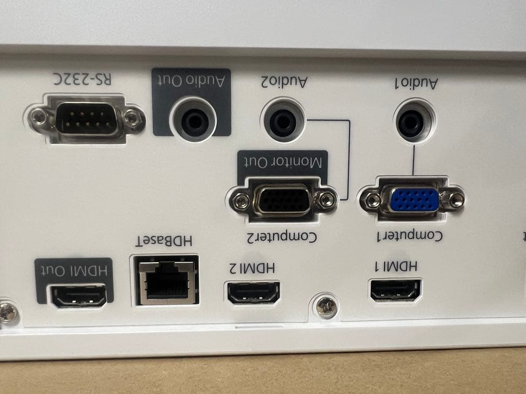 マッピング EPSON EB-L630U プロジェクター 天吊セット 1年使用