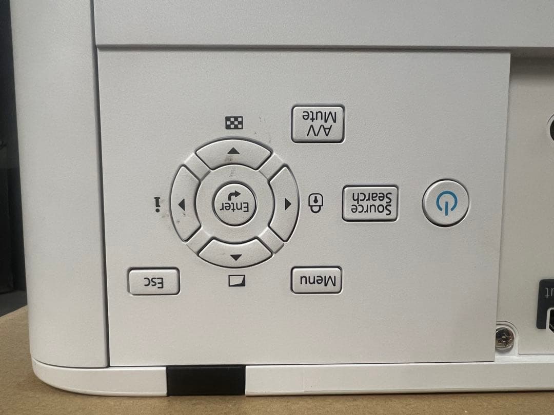 マッピング EPSON EB-L630U プロジェクター 天吊セット 1年使用