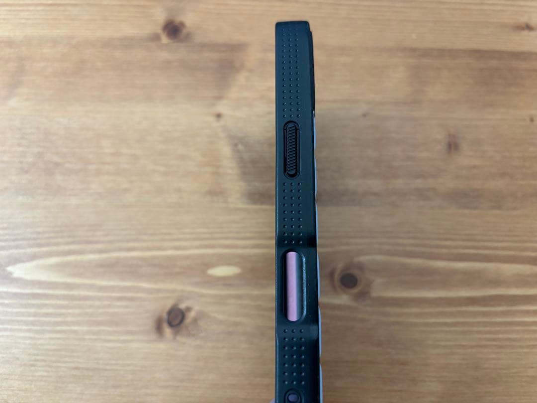 【新品・未使用】BURGA iPhone17ケース