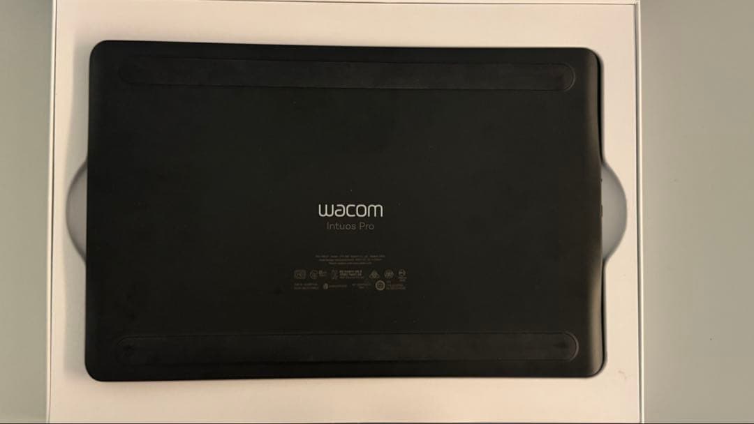 Wacom Intuos Pro Mサイズ