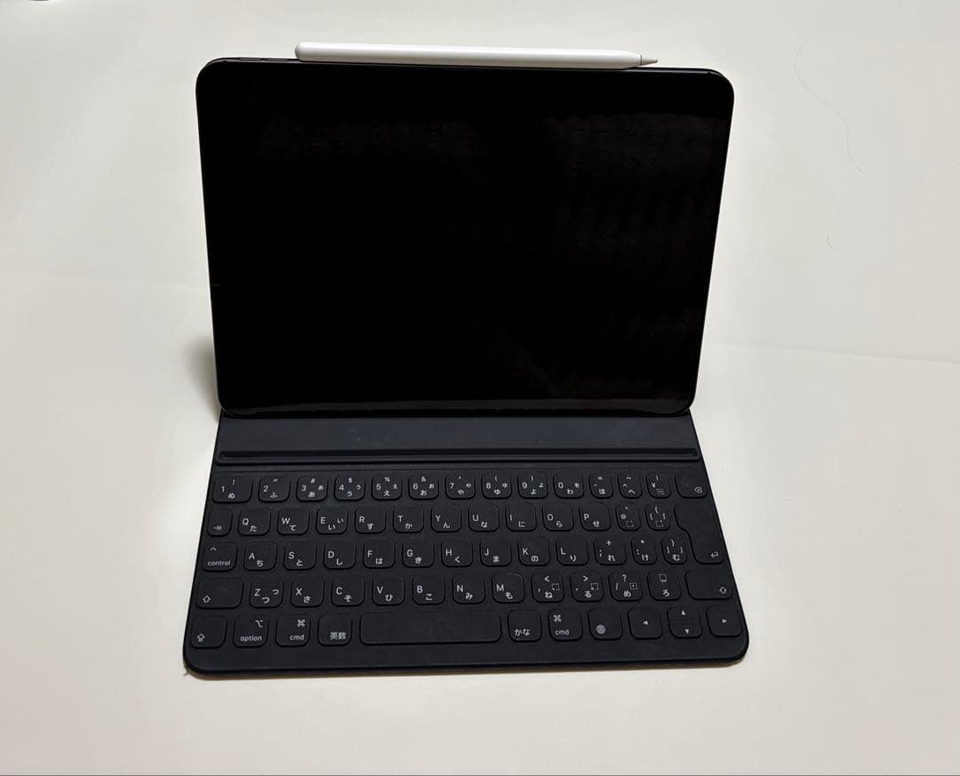 【箱無し　純正Pen・純正キーボード付】iPadPro第2世代11インチ128G