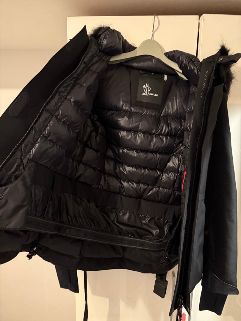 モンクレール　ダウンジャケット