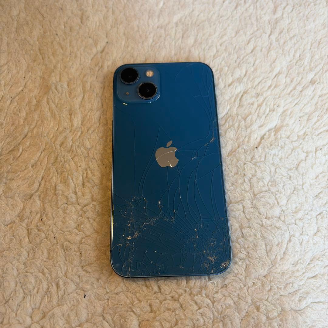 Apple iPhone 13 128GB ブルー ひび割れあり