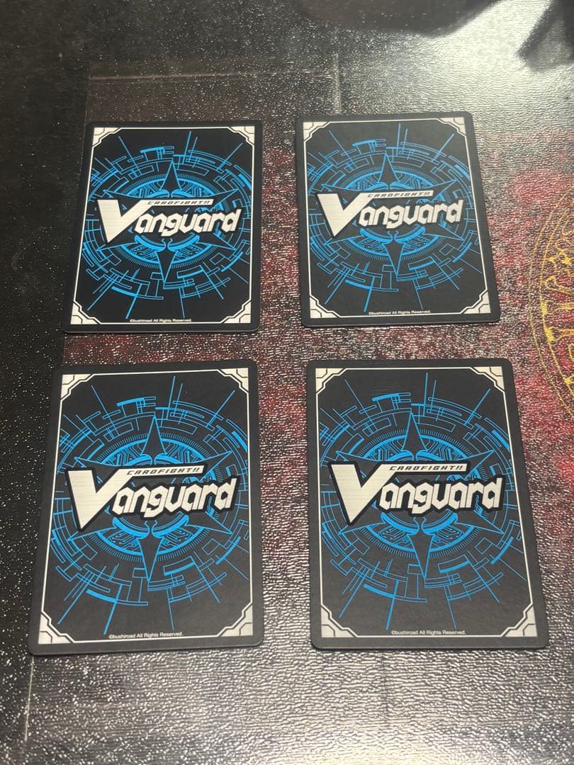 ヴァンガード　騎士王　アルフレッド　SPレア　BT01/S01　4枚