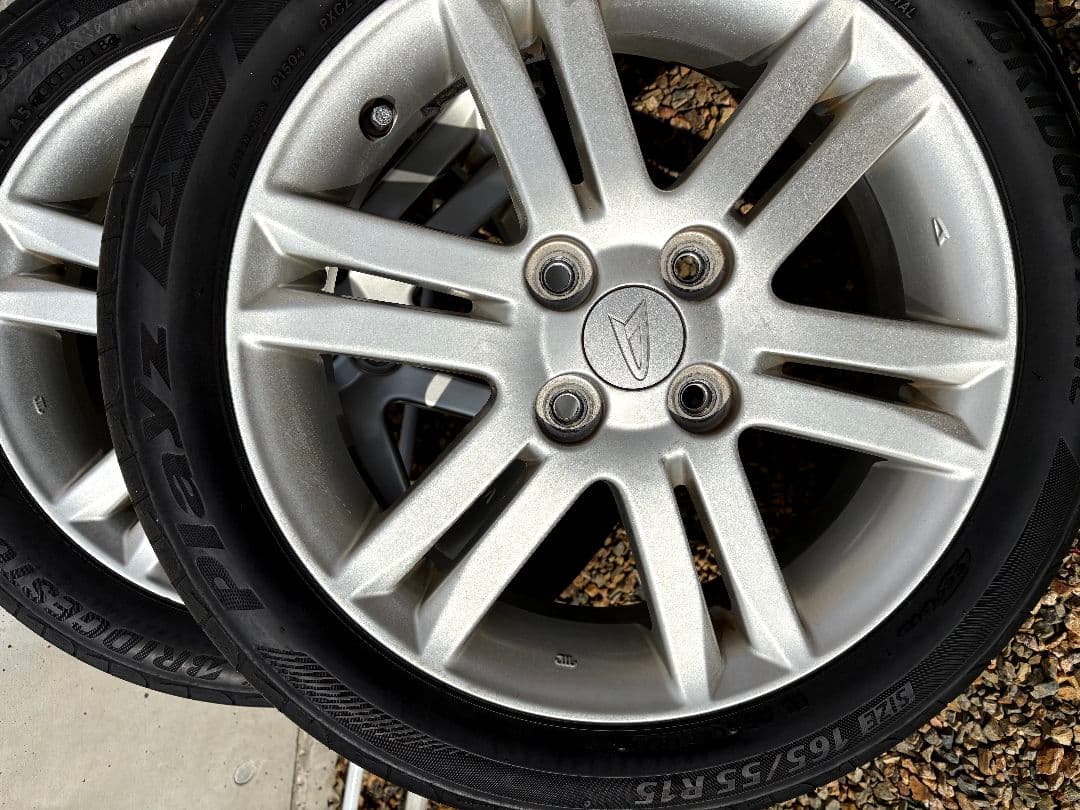 ダイハツタントカスタム375の15インチアルミホイール