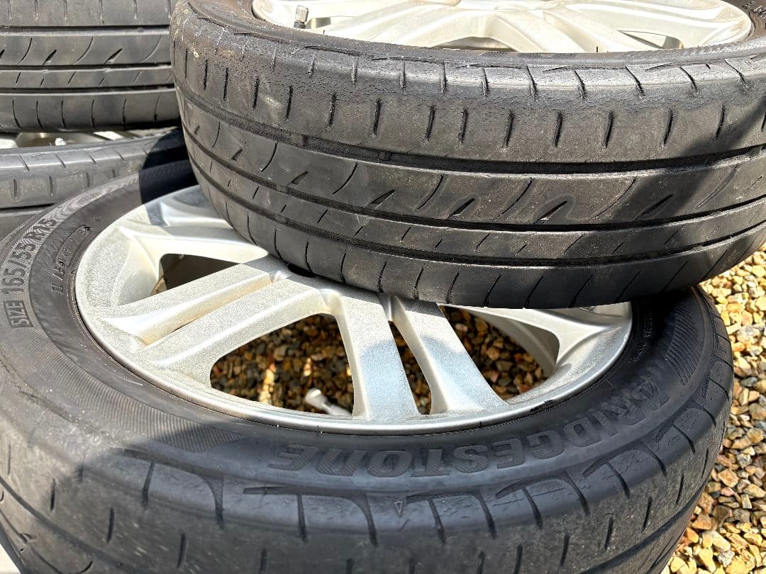 ダイハツタントカスタム375の15インチアルミホイール