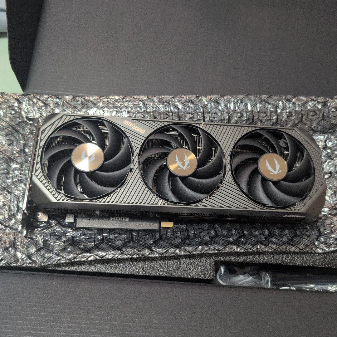グラフィックボード・グラボ・ビデオカード ZOTAC GAMING GEFORCE RTX 5070 Ti 16G SFF
