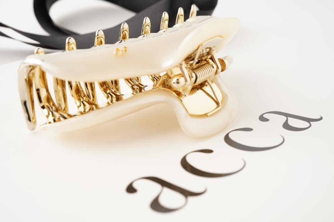 acca アッカ ヘアヘアクリップ ラージ 大 パールホワイトベージュ＆ゴールド