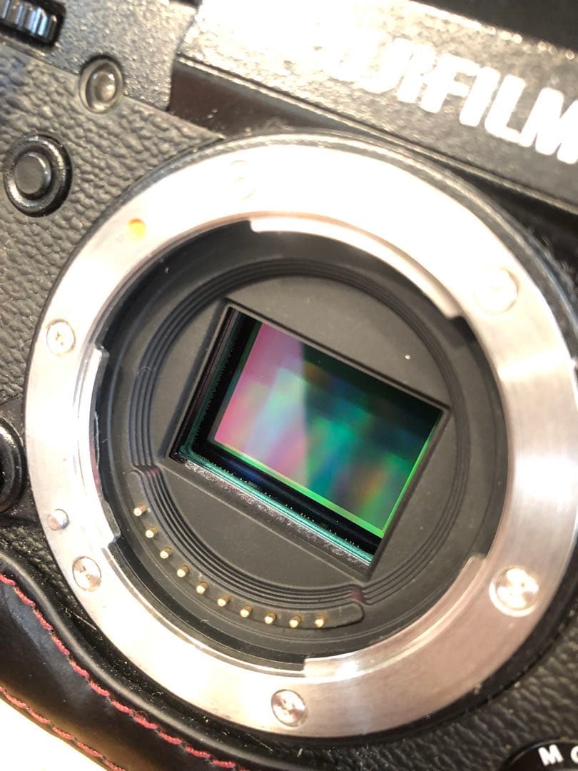 FUJI X-T1本体　バッテリー3個　フラッシュ　書籍　革製ケース