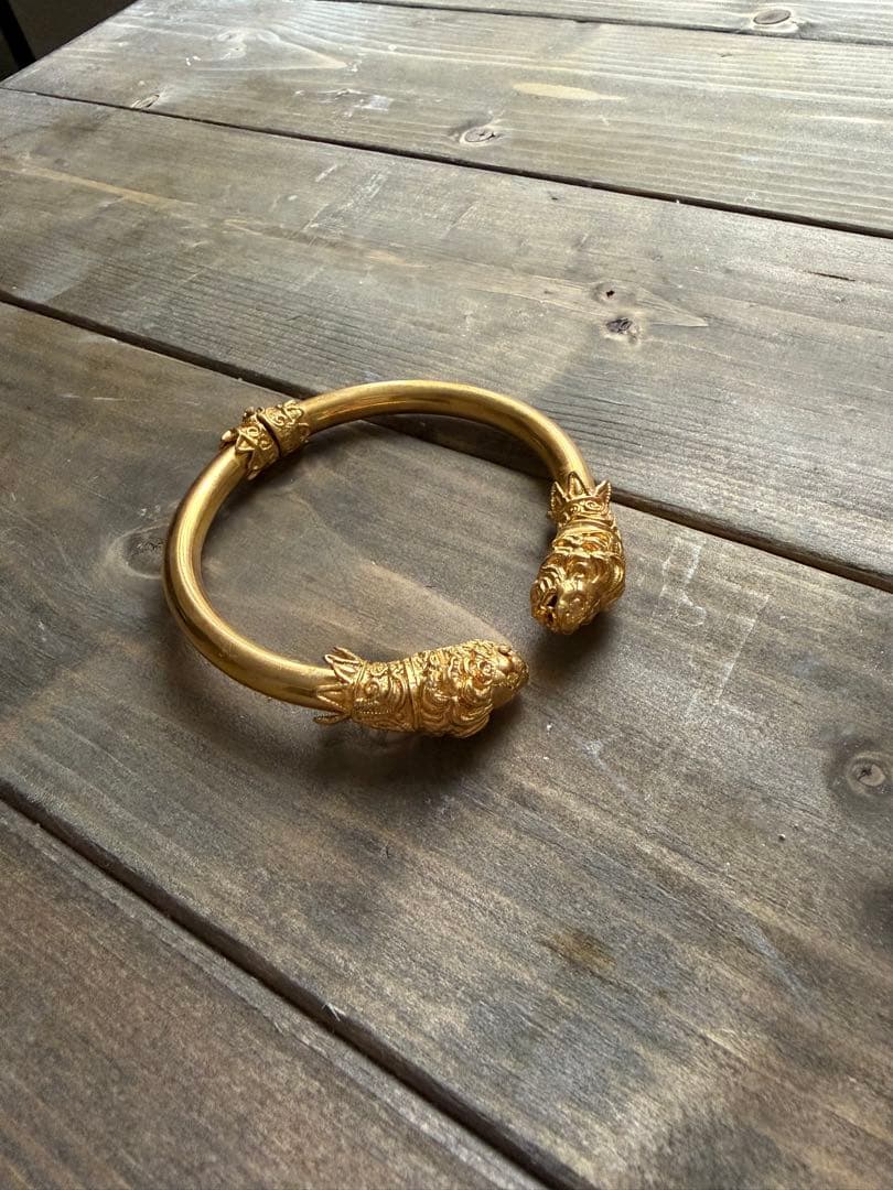 美品！⭐︎イタリア製⭐︎ライオンヘッド ゴールドバングル⭐︎