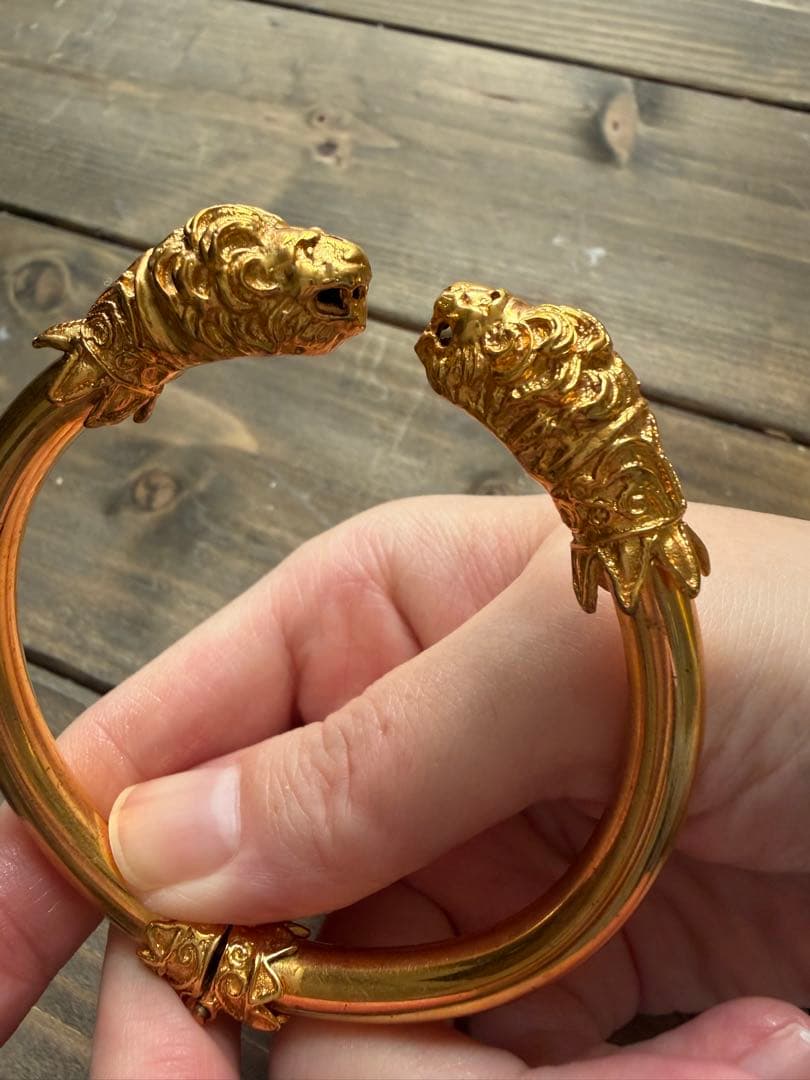美品！⭐︎イタリア製⭐︎ライオンヘッド ゴールドバングル⭐︎