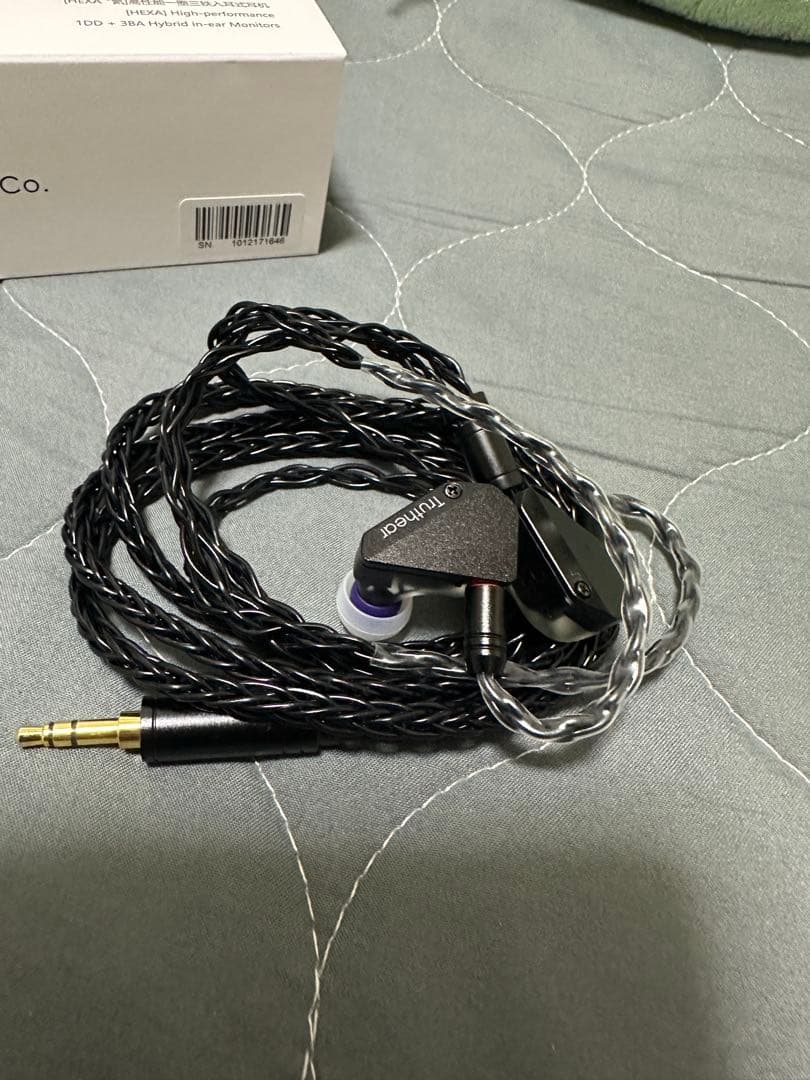 truthear HEXA リケーブル可能イヤホン