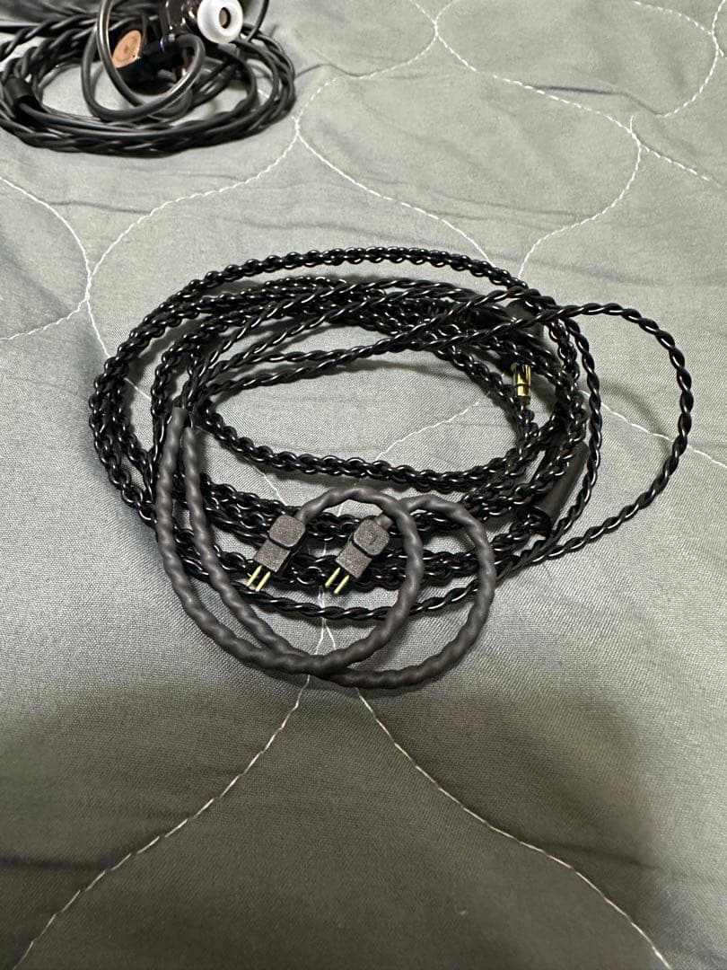 truthear HEXA リケーブル可能イヤホン