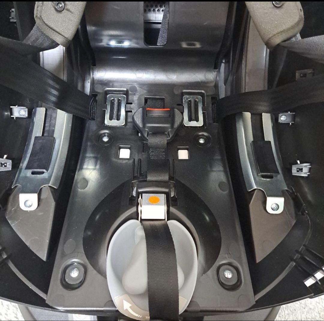 エールベベ クルット4i グランス チャイルドシート回転式 ISOFIXブラウン