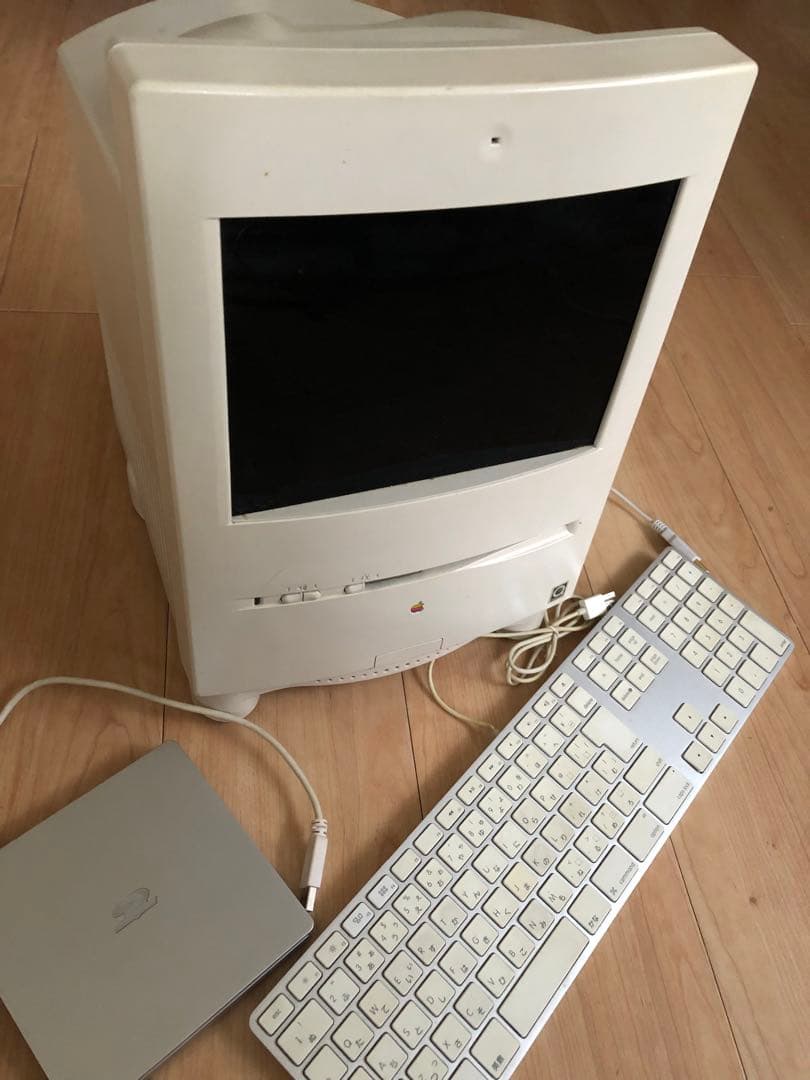 ひ*ざ様 【魔改造】Apple Macintosh Color Classic