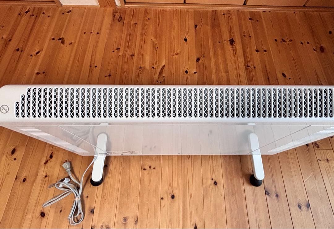 デロンギ　コンベクターヒーター　パネルヒーター