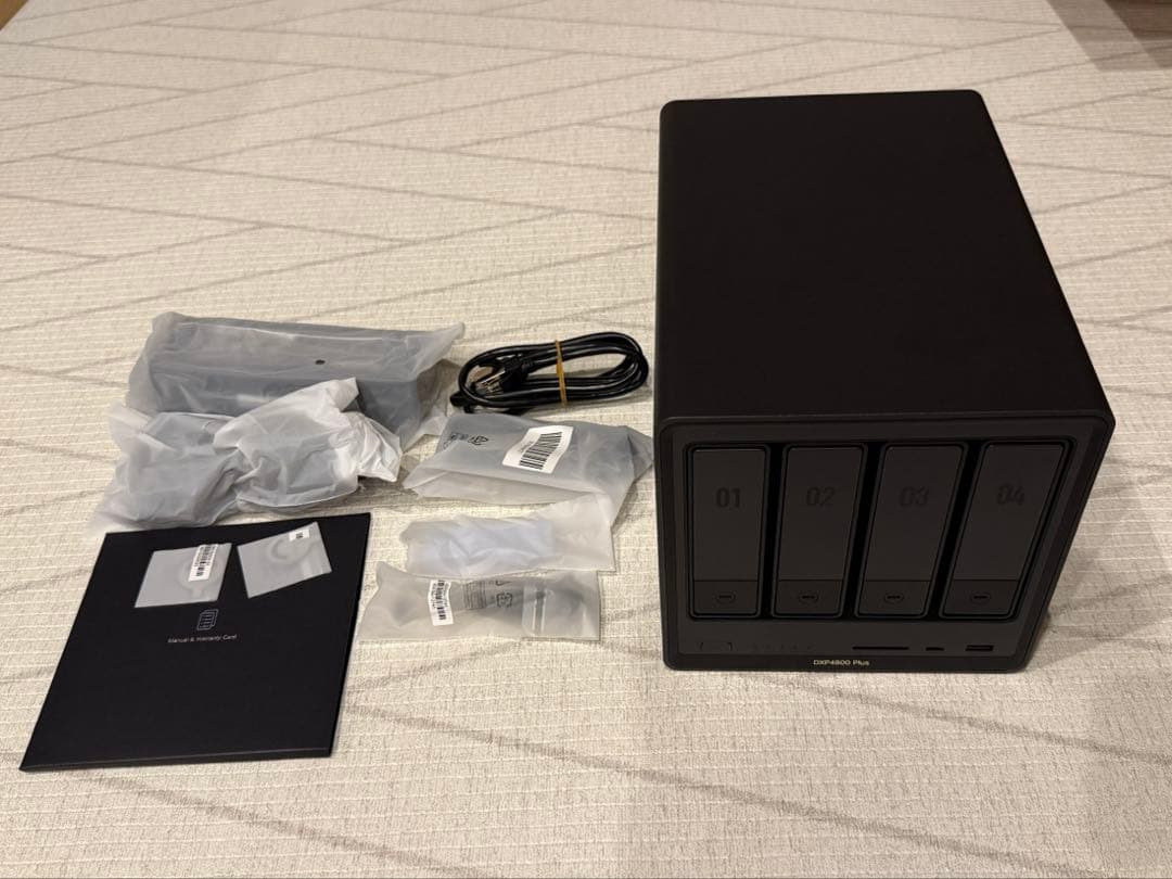 [ほぼ未使用]DXP 4800 Plus UGREEN NASync 4ベイ