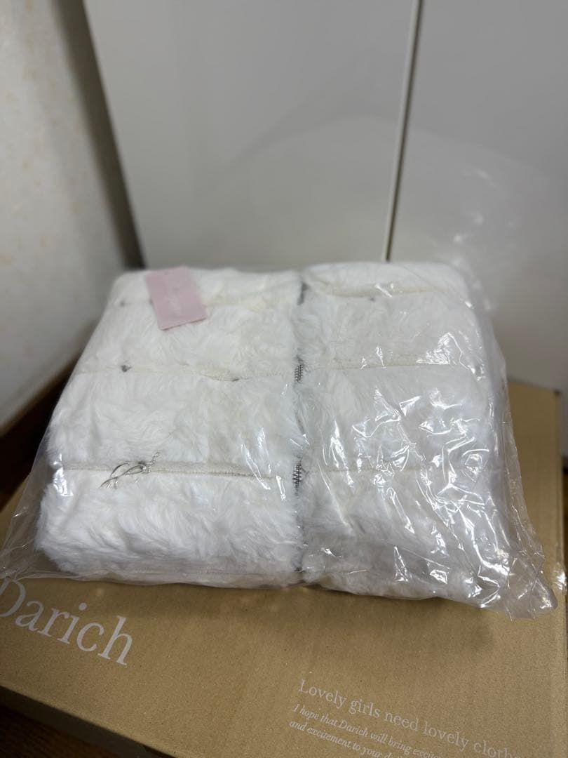 Lumi puff kirakira bijou fur coat ホワイト