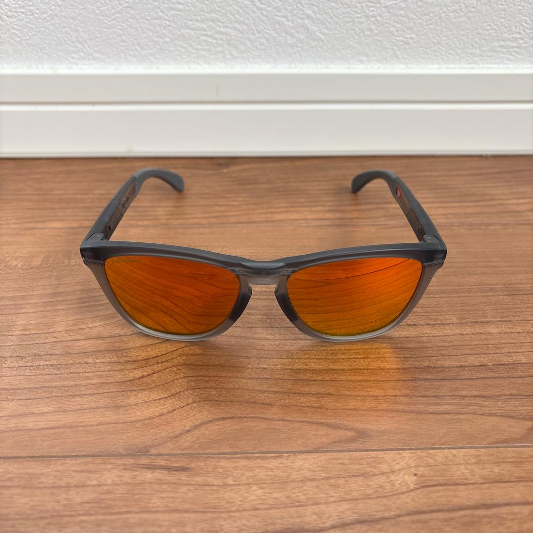 OAKLEY オレンジレンズ グレーサングラス