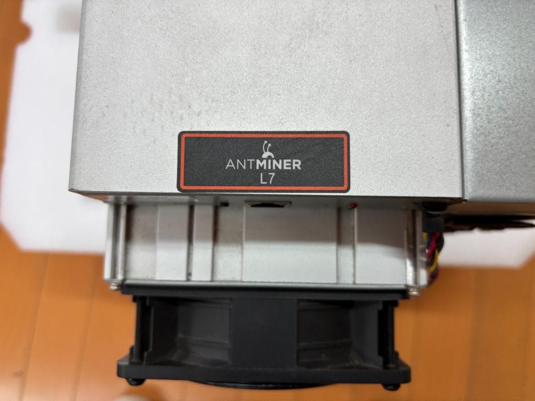 Bitmain Antminer L7 (9.05Gh)マイニングサーバー4