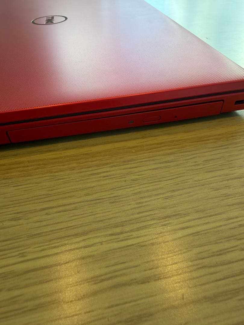 Dell Inspiron 15 5000シリーズ 本体