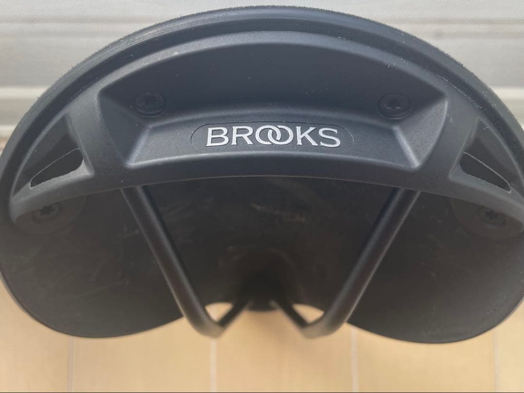 BROOKS C17 サドル ブラック