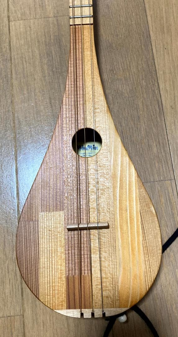 みんなの民族楽器 ミンミン MinMin 3弦ギター