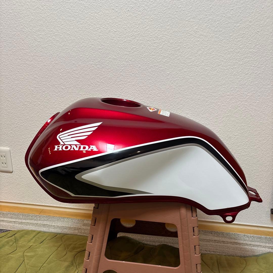 CB400SF REVO タンク