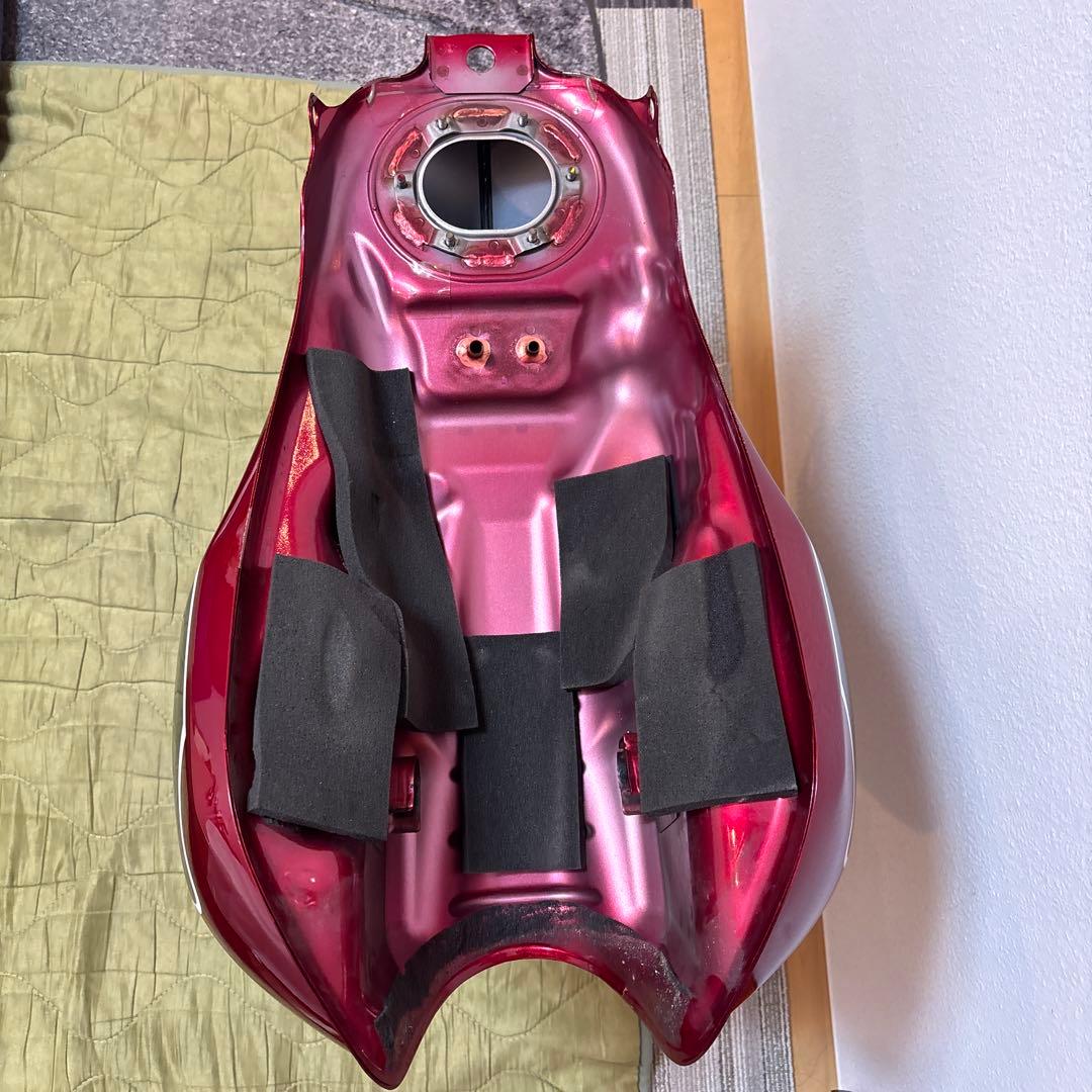 CB400SF REVO タンク